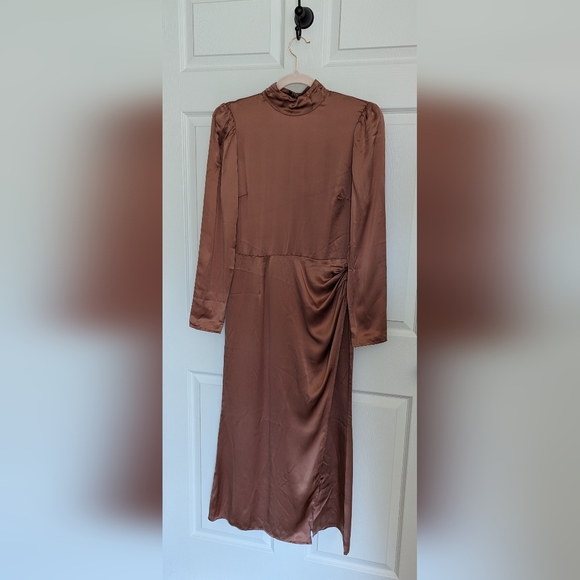 Reformation Carmelina dress - Picture 4 of 11